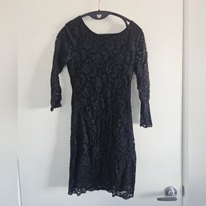 Backless black lace mini dress Forever 21